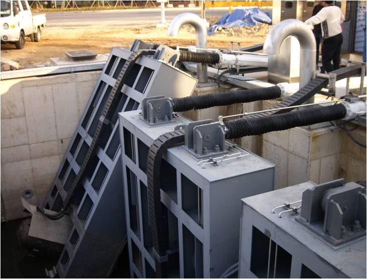 With application of main shaft on the top of the Hinged Gate (flap gate) and rotating shaft on the s...
